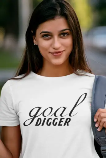Goal Digger Women's Tshirt