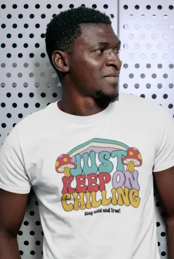 Just Keep on Chilling Men's Tshirt